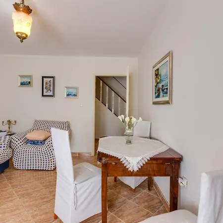 Semesterbostad House Juliette 100m From The In On Losinj Island