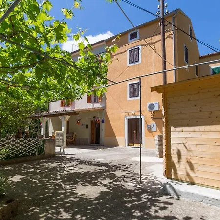 Semesterbostad House Juliette 100m From The In On Losinj Island *