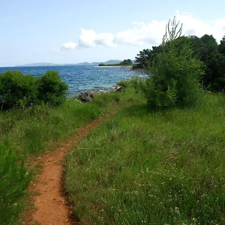 Semesterbostad House Juliette 100m From The In On Losinj Island *