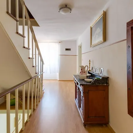 House Juliette 100m From The In On Losinj Island *