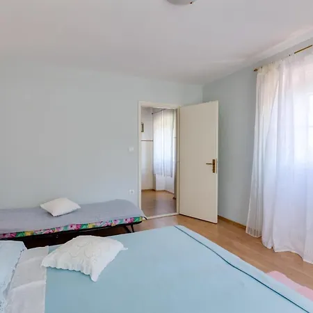 House Juliette 100m From The In On Losinj Island Nerezine